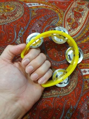lemonlala Plastic Musical Percussion Tambourines, Dual Alloy Recording Combo Tambourine, Cutaway Half Blossom with 4 Bells photo review